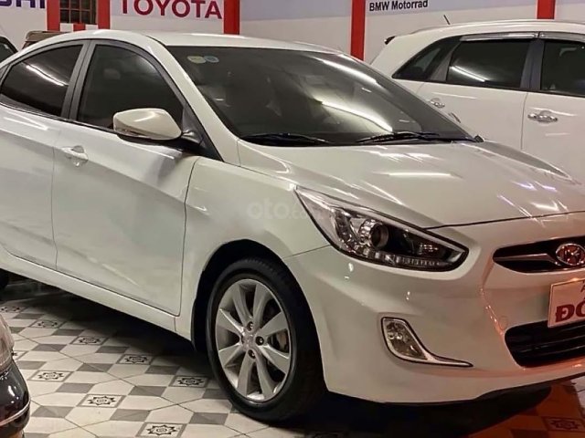 Cần bán gấp Hyundai Accent 1.4 AT năm sản xuất 2014, màu trắng, nhập khẩu 0