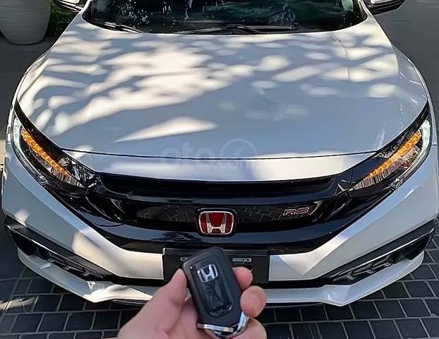 Bán Honda Civic RS Turbo sản xuất năm 2019, màu trắng, nhập khẩu nguyên chiếc0