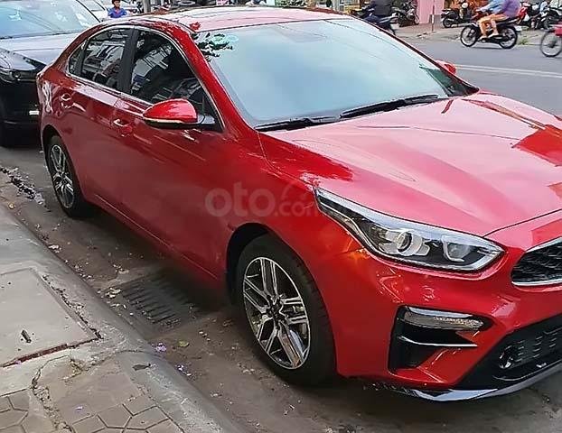 Cần bán xe Kia Cerato 1.6 AT Deluxe đời 2019, màu đỏ, 638 triệu0