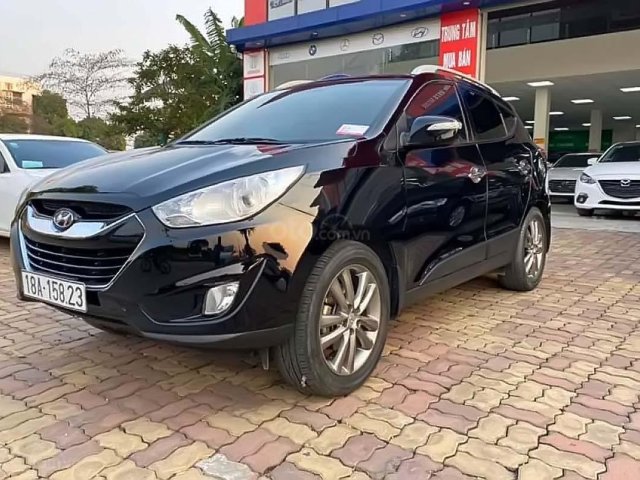 Bán Hyundai Tucson 2.0 AT 4WD năm sản xuất 2011, màu đen, nhập khẩu 