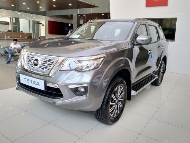 Xe 7 chỗ Nissan Terra 2019 - phiên bản 2.5 máy xăng full option - xe giao ngay - giảm ngay 135 triệu khi liên hệ