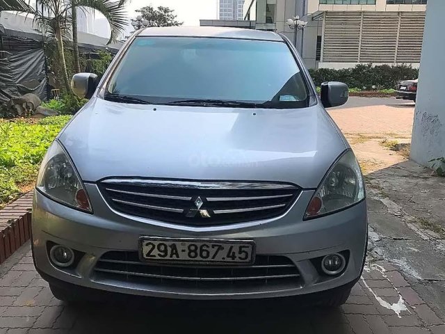 Cần bán lại xe Mitsubishi Zinger GLS 2.4 MT sản xuất năm 2008, màu bạc0