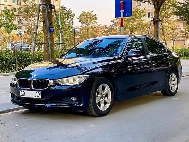 Bán xe BMW 3 Series 320i sản xuất năm 2014, màu đen, xe nhập, 850 triệu