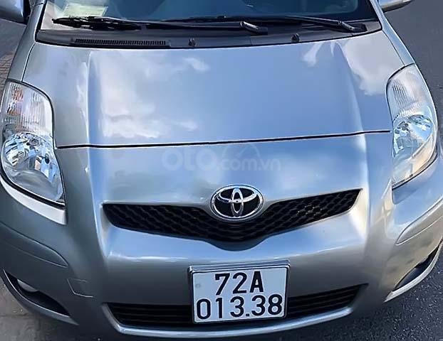 Bán Toyota Yaris 1.5 AT 2011, màu xám, xe nhập xe gia đình