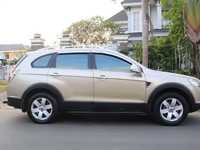 Cần bán gấp Chevrolet Captiva LTZ 2.4 AT sản xuất 2008 0