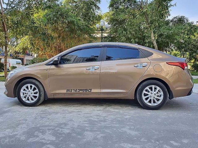 Bán Hyundai Accent 1.4 MT đời 2019, màu nâu0