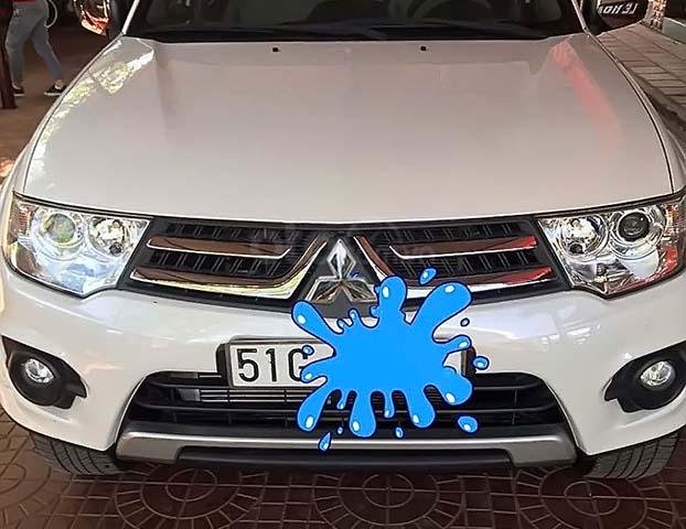 Cần bán Mitsubishi Pajero Sport D 4x2 MT năm sản xuất 2017, màu trắng số sàn