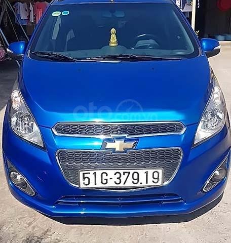 Bán xe Chevrolet Spark đời 2017, màu xanh lam như mới, giá tốt