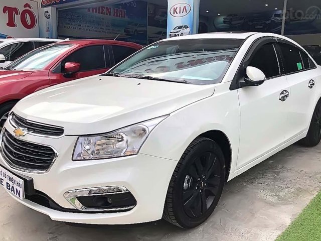 Bán ô tô Chevrolet Cruze sản xuất năm 2015, màu trắng còn mới0