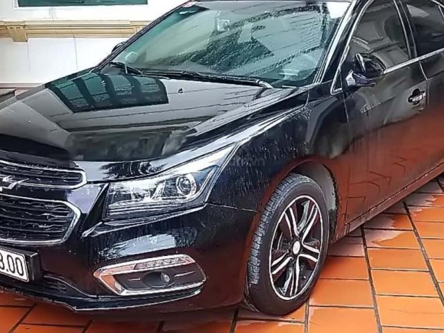 Bán Chevrolet Cruze sản xuất năm 2016, màu đen số tự động, 440 triệu, xe còn mới lắm