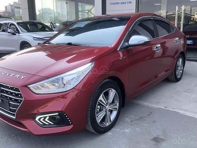 Bán xe Hyundai Accent đời 2018, màu đỏ xe còn mới lắm0