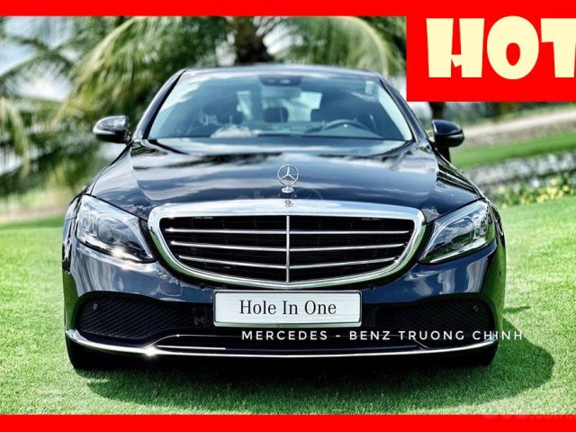 MBA AUTO - Bán Xe Mercedes C200 Exclusive Đen/Kem 2019 - Trả trước 750 triệu nhận xe luôn