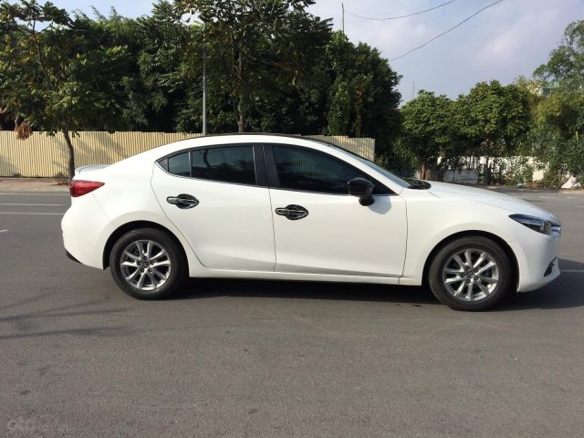 Chiếc xe quốc dân, Mazda 3 1.5 SD sx 2017 Facelift, LH: 0387707777