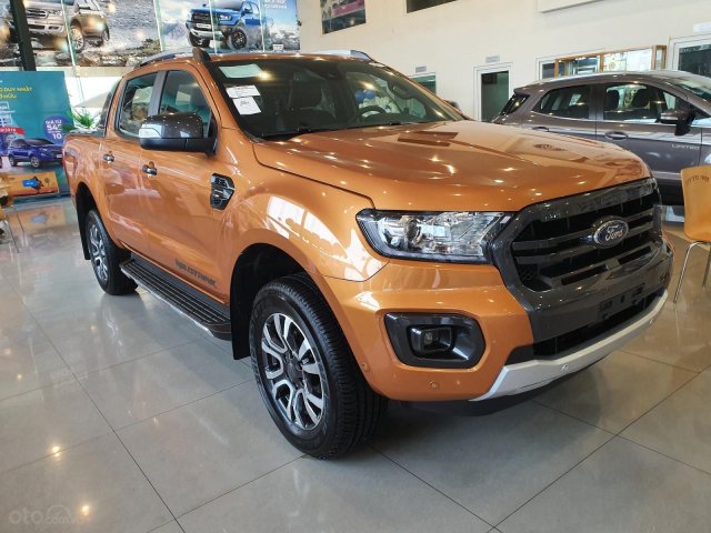 Ford Ranger ưu đãi hấp dẫn cuối năm tặng tiền mặt + phụ kiện