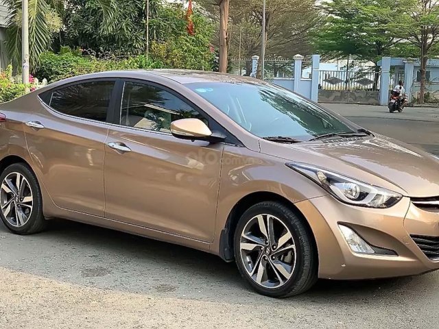 Cần bán Hyundai Elantra 1.8 AT đời 2015, màu nâu, nhập khẩu số tự động, 477 triệu