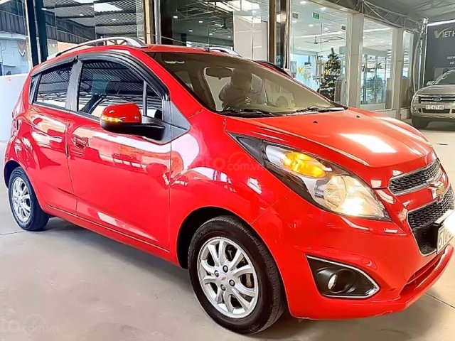 Bán Chevrolet Spark LT đời 2017, màu đỏ số sàn, giá tốt