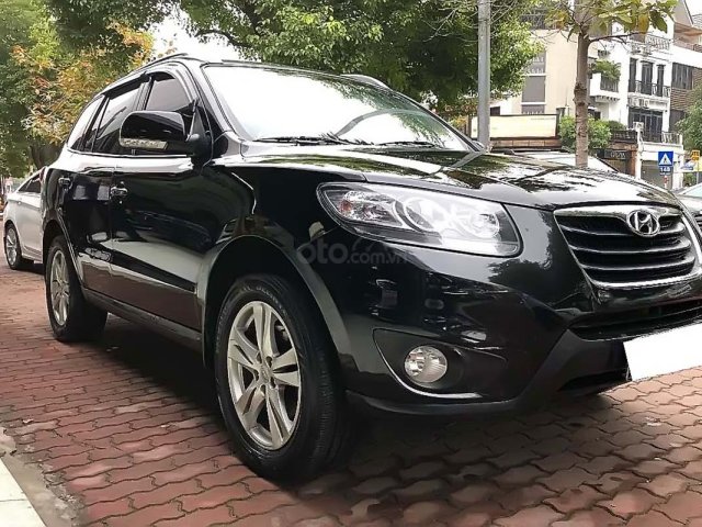 Cần bán gấp Hyundai Santa Fe đời 2011, màu đen, xe nhập như mới0