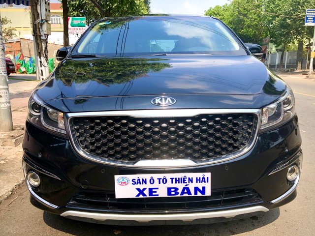 Bán xe Kia Sedona GATH sản xuất 2016, màu đen