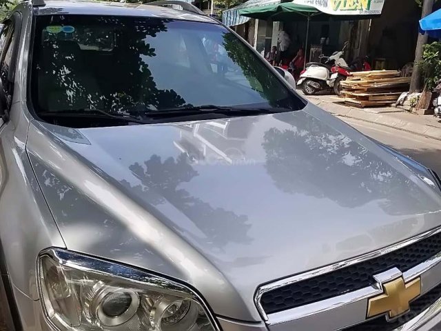 Cần bán xe Chevrolet Captiva 2.4 AT sản xuất năm 2008, màu bạc còn mới