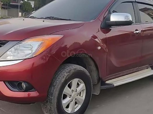 Cần bán Mazda BT 50 2015, màu đỏ, nhập khẩu nguyên chiếc0