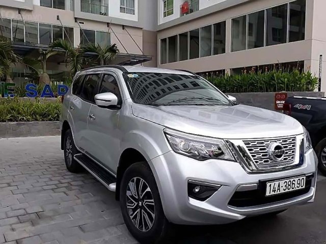 Bán Nissan Terra 2018, màu bạc, xe nhập0