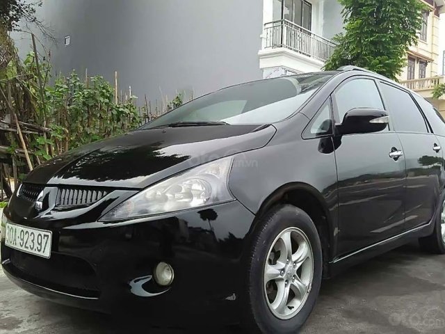 Bán xe Mitsubishi Grandis 2005, màu đen như mới, 272 triệu