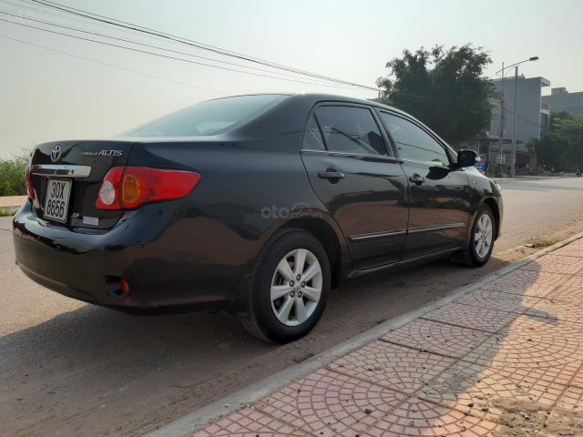 Bán Toyota Corolla Altis đăng ký 2010, màu đen xe gia đình giá tốt 385 triệu đồng0