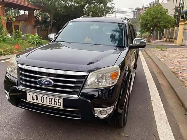 Cần bán gấp Ford Everest 2011, màu đen số sàn