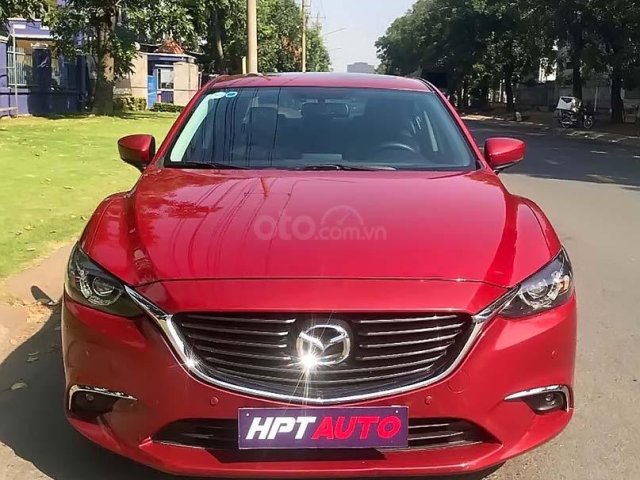 Bán Mazda 6 sản xuất 2018, màu đỏ, xe gia đình0