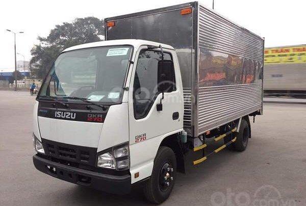 Bán Isuzu 1,9 tấn năm sản xuất 2019, màu trắng, thùng kín giá chỉ 490 triệu