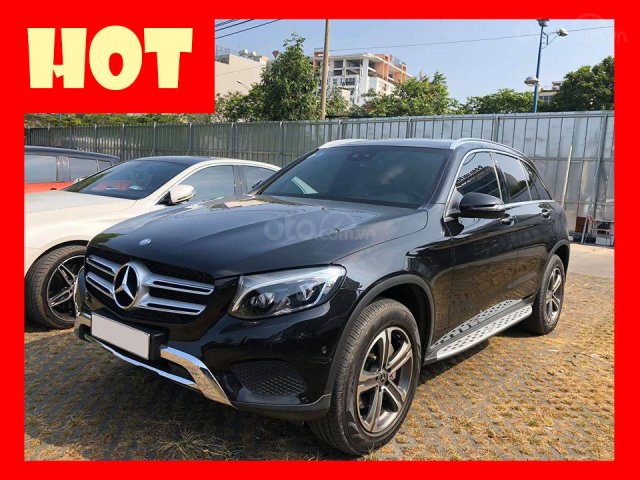 MBA Auto - Bán xe Mercedes GLC250 đời 2017 cũ giá tốt - trả trước 600 triệu nhận xe luôn