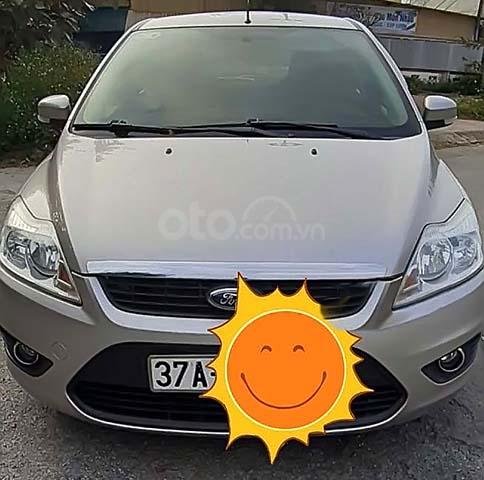 Cần bán gấp Ford Focus đời 2013, màu hồng