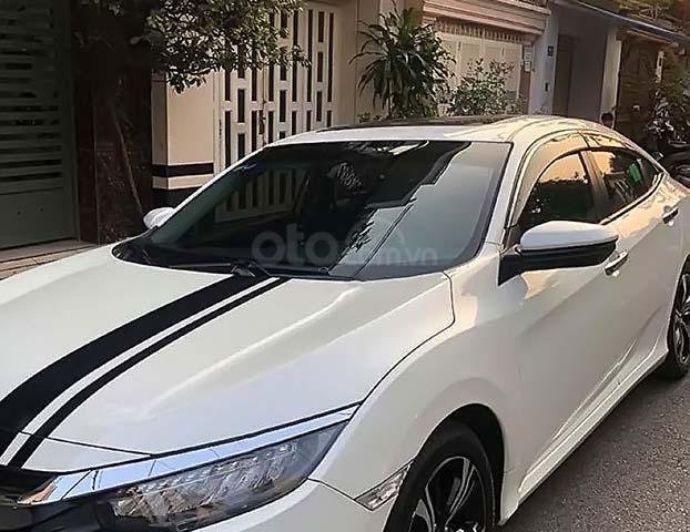 Bán xe Honda Civic đời 2017, màu trắng, nhập khẩu 