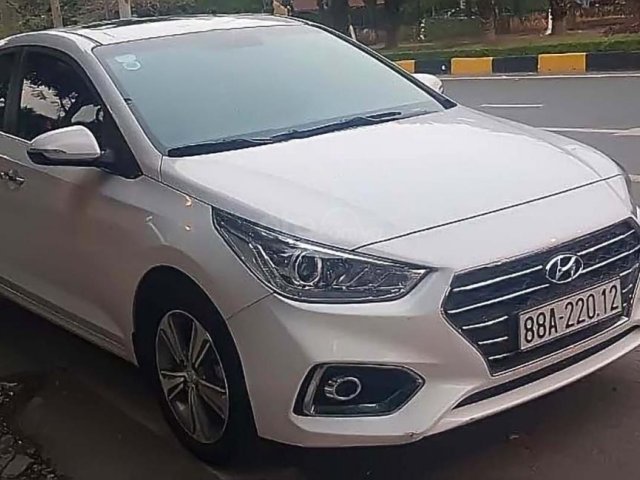 Cần bán lại xe Hyundai Accent ATH đời 2018, màu trắng, 535 triệu0