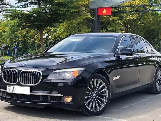 Bán BMW 750Li 2013, màu đen, xe nhập0