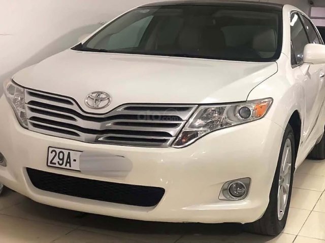 Cần bán gấp Toyota Venza đời 2010, màu trắng, nhập khẩu nguyên chiếc số tự động0