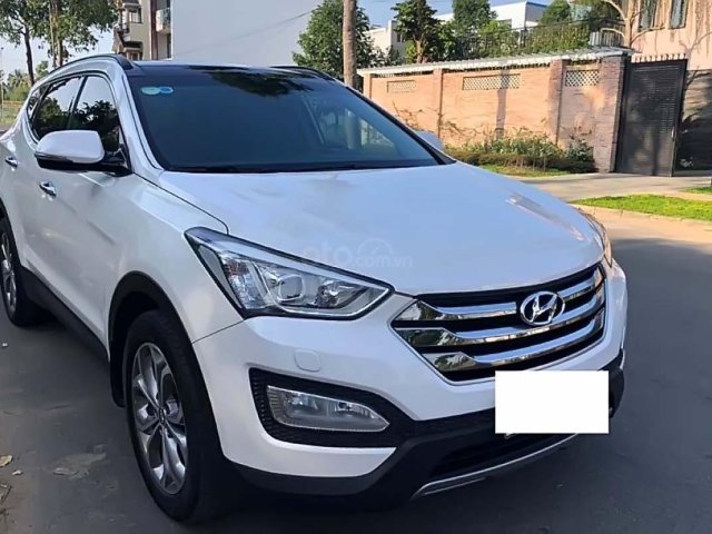 Bán Hyundai Santa Fe năm sản xuất 2015, màu trắng, số tự động0