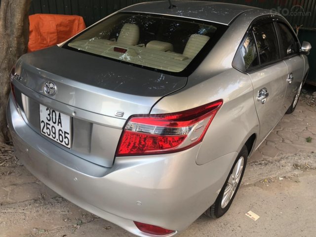 Bán xe Toyota Vios năm 2014, màu bạc, giá tốt0