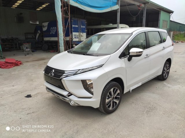 Hỗ trợ mua xe trả góp lãi suất thấp với chiếc xe Mitsubishi Xpander 1.5L MT, đời 2019, màu trắng, nhập khẩu0