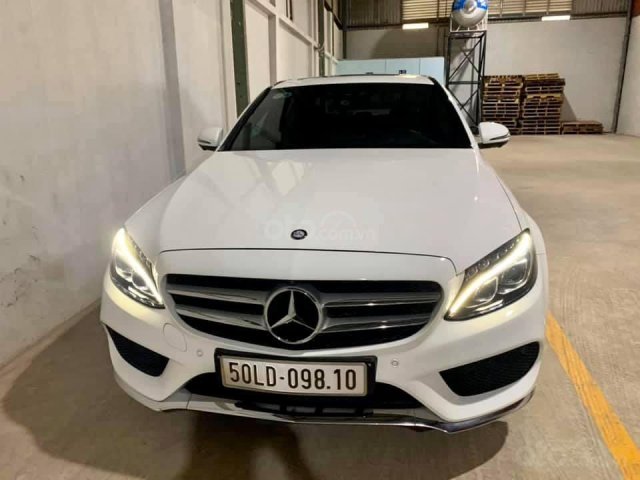 MBA Auto - bán xe Mercedes C300 AMG trắng/đỏ đời 2017 - trả trước 600 triệu nhận xe luôn