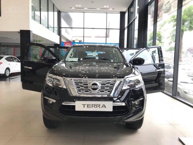 Nissan Terra S mẫu xe SUV 20190