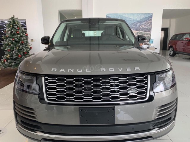 Ưu đãi giảm giá trước tết chiếc xe hạng sang LandRover Range Rover Vogue, sản xuất 2019, màu xám