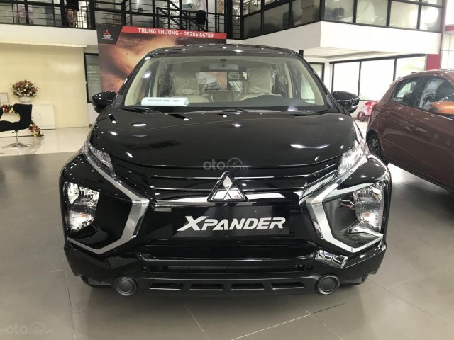 Bán xe nhanh - Giá cực tốt, Mitsubishi Xpander 1.5 MT đời 2019, màu đen, nhập khẩu