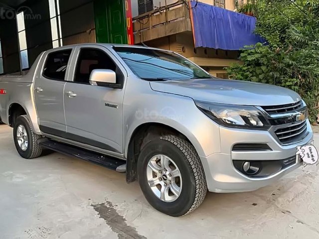 Bán xe Chevrolet Colorado LT 2.5L 4x2 MT năm 2017, màu bạc, nhập khẩu nguyên chiếc như mới, giá 445tr0