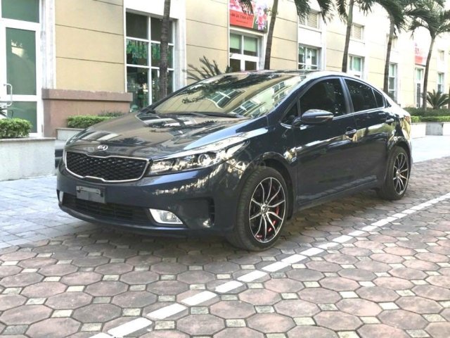 Giao ngay Kia Cerato 2.0 sản xuất 2016, màu xanh cavansite giá tốt