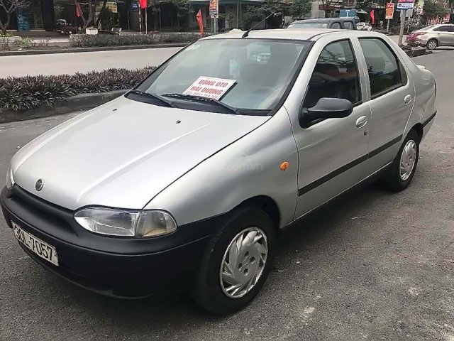 Cần bán Fiat Siena 1.6MT đời 2002, màu bạc số sàn, giá chỉ 69 triệu0