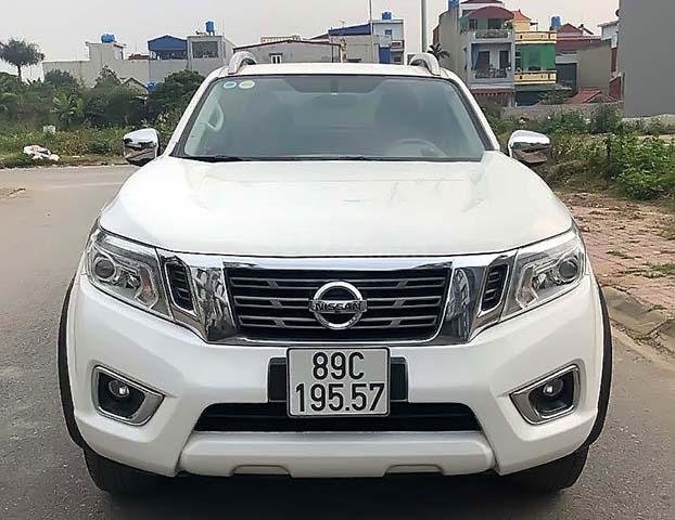 Bán xe Nissan Navara sản xuất 2016, màu trắng, nhập khẩu nguyên chiếc còn mới 