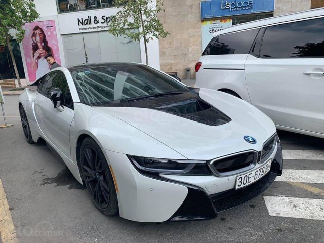 Bán BMW i8 sản xuất 2015 model 2017, màu trắng, nhập khẩu nguyên chiếc0