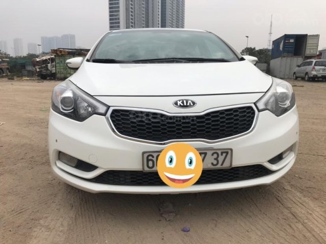 Cần bán gấp Kia K3 2.0 năm 2015, màu trắng số tự động0