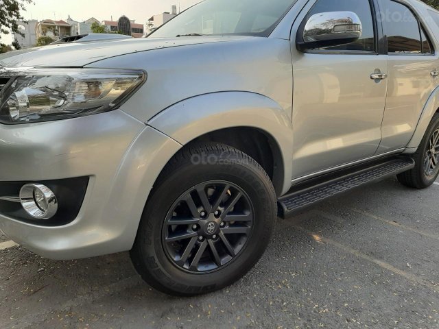 Bán xe Toyota Fortuner sản xuất 2016, màu xám (ghi)